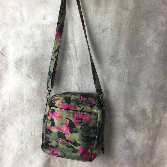 Lug Ranger Shoulder Bag Purse Cross Body Camo Pink - Picture 14 of 14